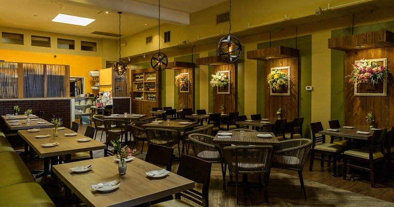 Interior atmosphere of King of Thai Cuisine restaurant in La Jolla
