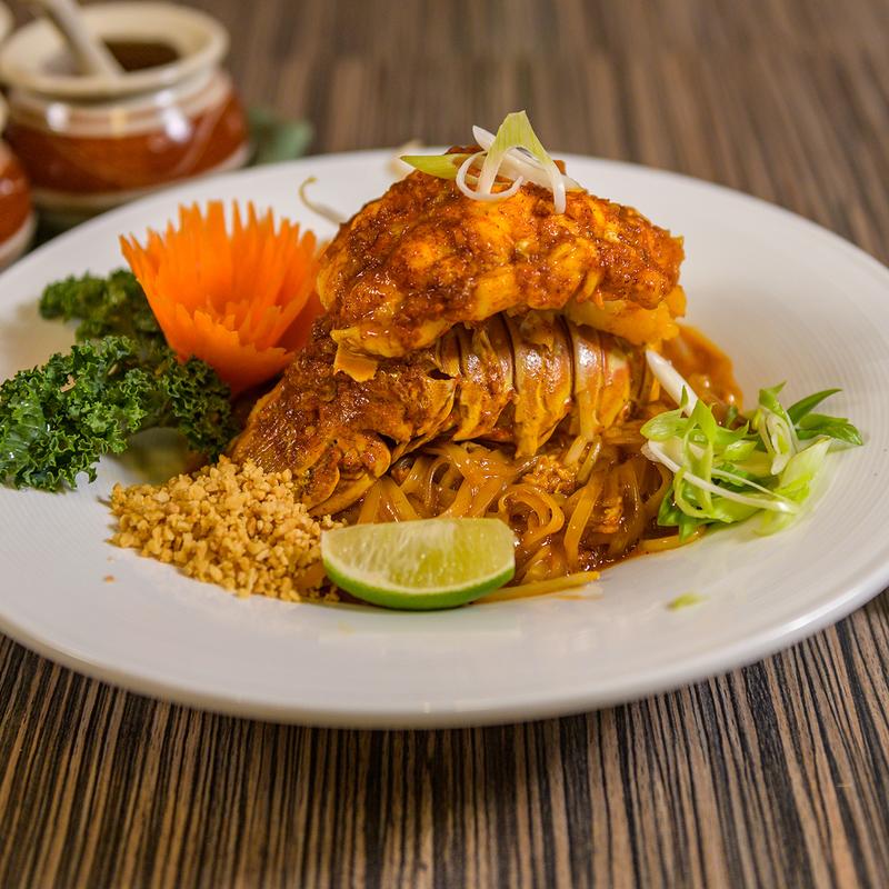 Pad Thai Lobster (ผัดไทยกุ้งมังกร) - Premium authentic Thai noodles